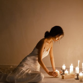 内景｜烛光摇曳