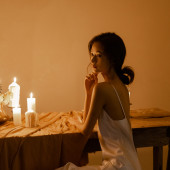 内景｜烛光摇曳