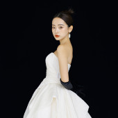 独家内景｜坠入她瞳孔