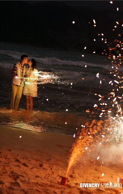 月半湾基地-烂漫弧光