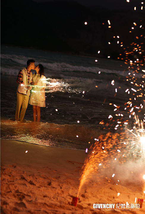 月半湾基地-烂漫弧光