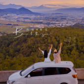 雪山远景-向阳而生