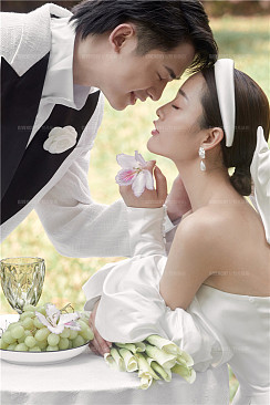 月半湾基地-氧気夏天