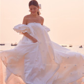 三亚湾-粉墨夏日