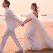 三亚湾-粉墨夏日