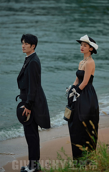 月半湾基地-超时空罗曼史