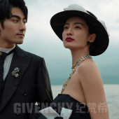 月半湾基地-超时空罗曼史