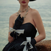 月半湾基地-超时空罗曼史