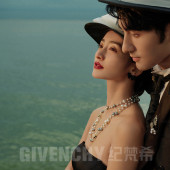 月半湾基地-超时空罗曼史