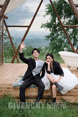 猎鹰谷-恋爱启蒙式