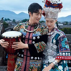 束河古镇-苗家少女