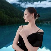 蓝月谷-湖光山色