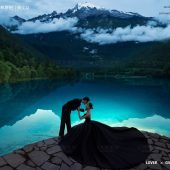 蓝月谷-湖光山色