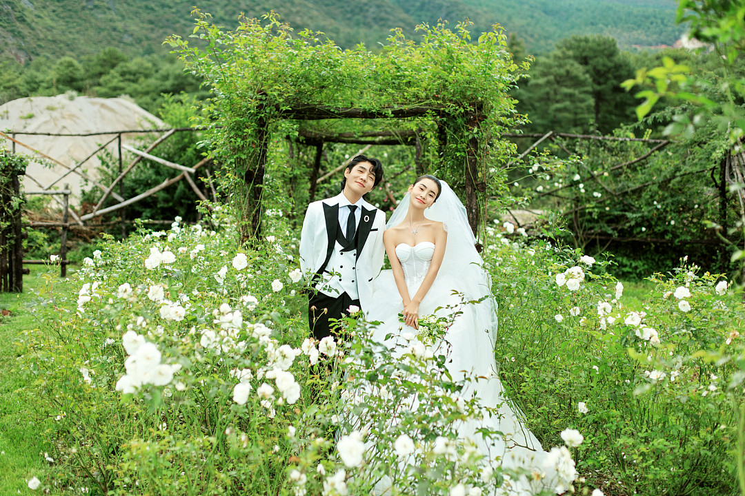 想拍婚纱照，但是不知道该拍什么风格，应该怎么选？