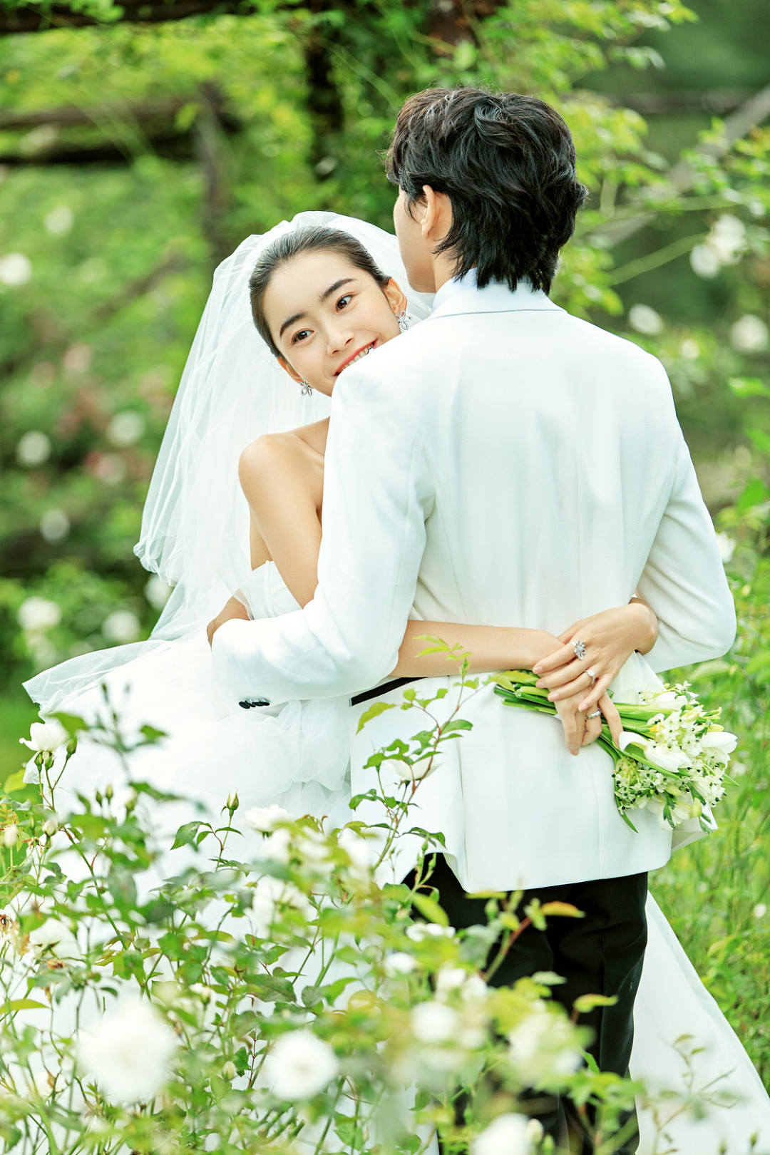 想拍婚纱照，但是不知道该拍什么风格，应该怎么选？