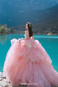 汤先生❤何女士