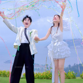 半山半岛-萌趣羊驼