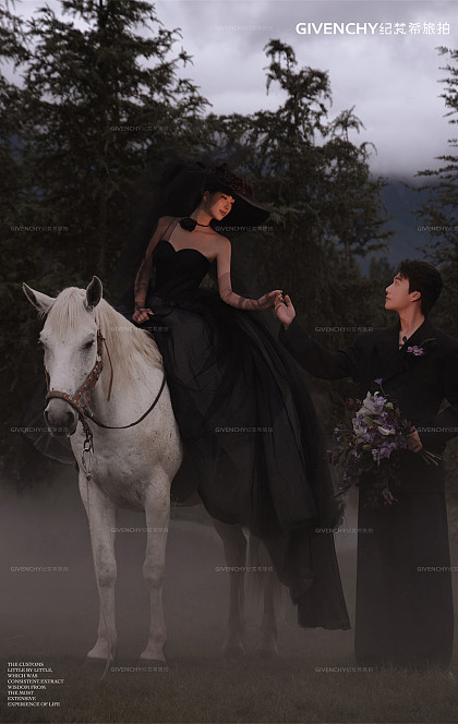 白马庄园-暗黑童话