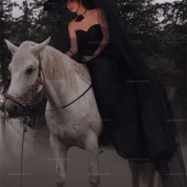 白马庄园-暗黑童话