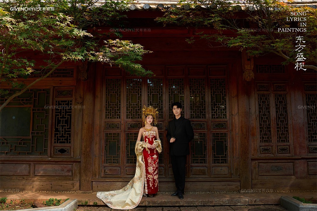 束河古镇-金色凤冠