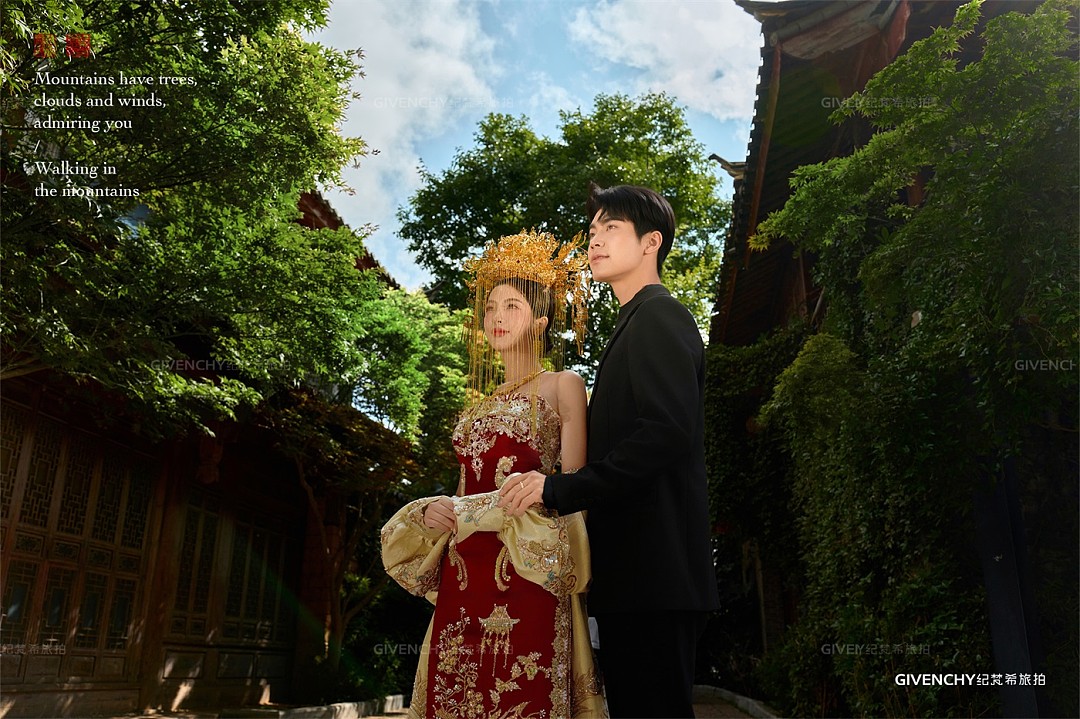 束河古镇-金色凤冠