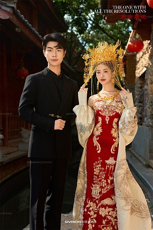 束河古镇-金色凤冠