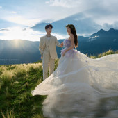 莫奈庄园-雪山之下