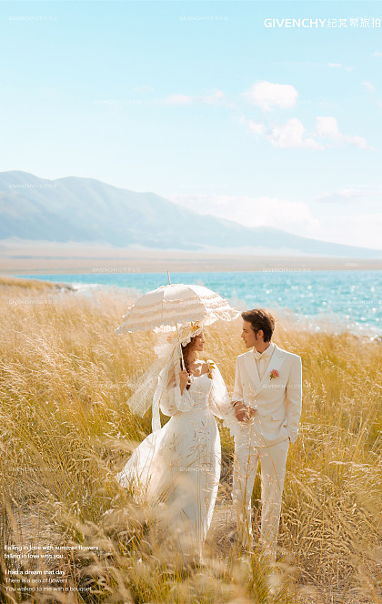 赛里木湖-湖畔芦苇