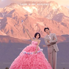 莫奈庄园-日照金山