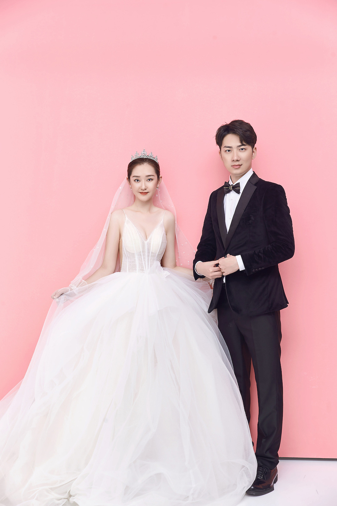 美美的婚纱照怎么拍出来，看你都知道几点