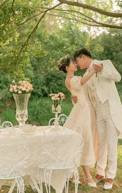 朱先生& 张女士