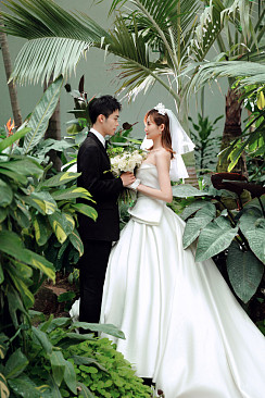 幽径的一抹邂逅