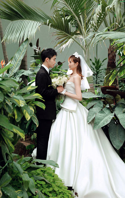 幽径的一抹邂逅