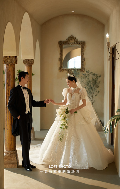 艾丝美拉达的裙摆