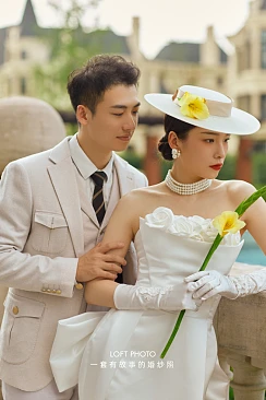 胡先生&张女士