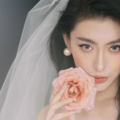 光明女神1