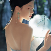 远山蓝雾