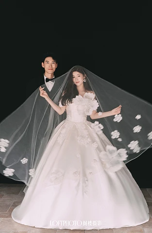 董先生&刘女士