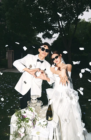 董先生&刘女士