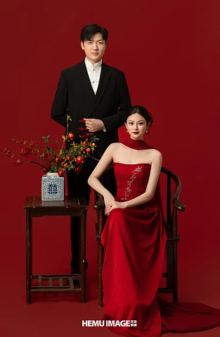 黄先生&余女士