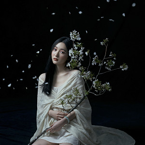 洪女士