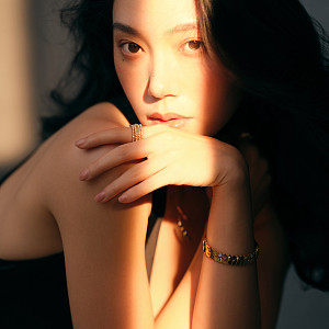 目田与光影肖像
