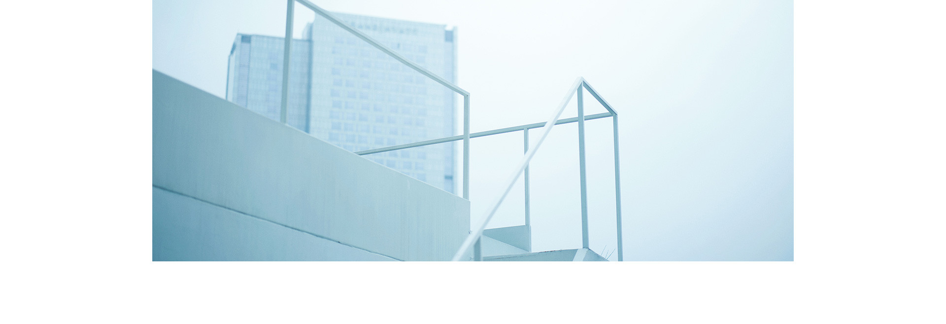 White On White | 2022 奎恩摄影 特别企划 新品发布