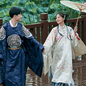 莫先生&李女士