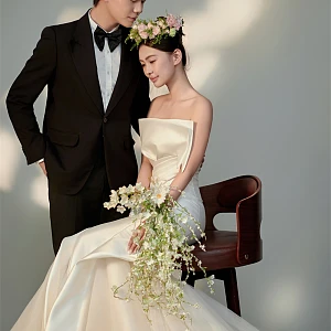 严先生&刘女士