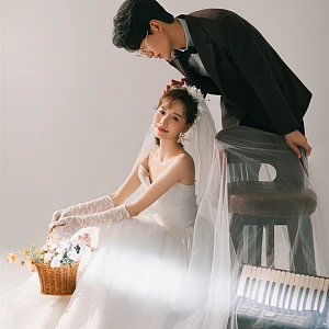 张先生&王小姐