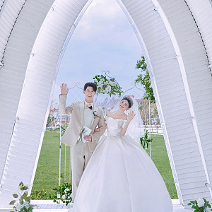 纯白教堂婚礼