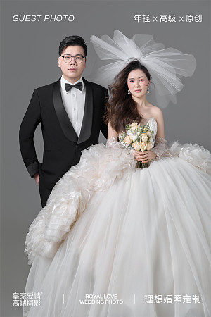 束先生&周小姐