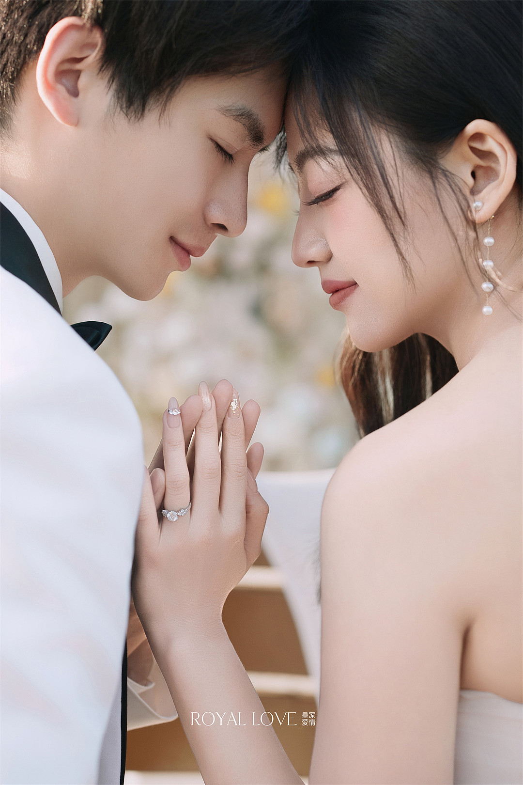 周先生&岳小姐