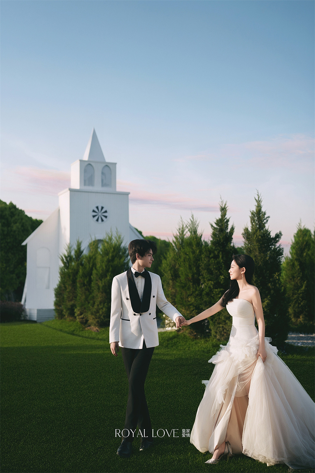 周先生&岳小姐